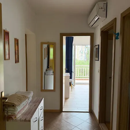 Loncar Apartment *